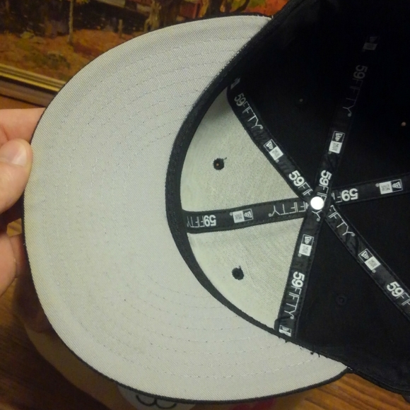 🏀 CAVS New Era Fitted Hat Cap Cleveland Cavaliers - Picture 11 of 16